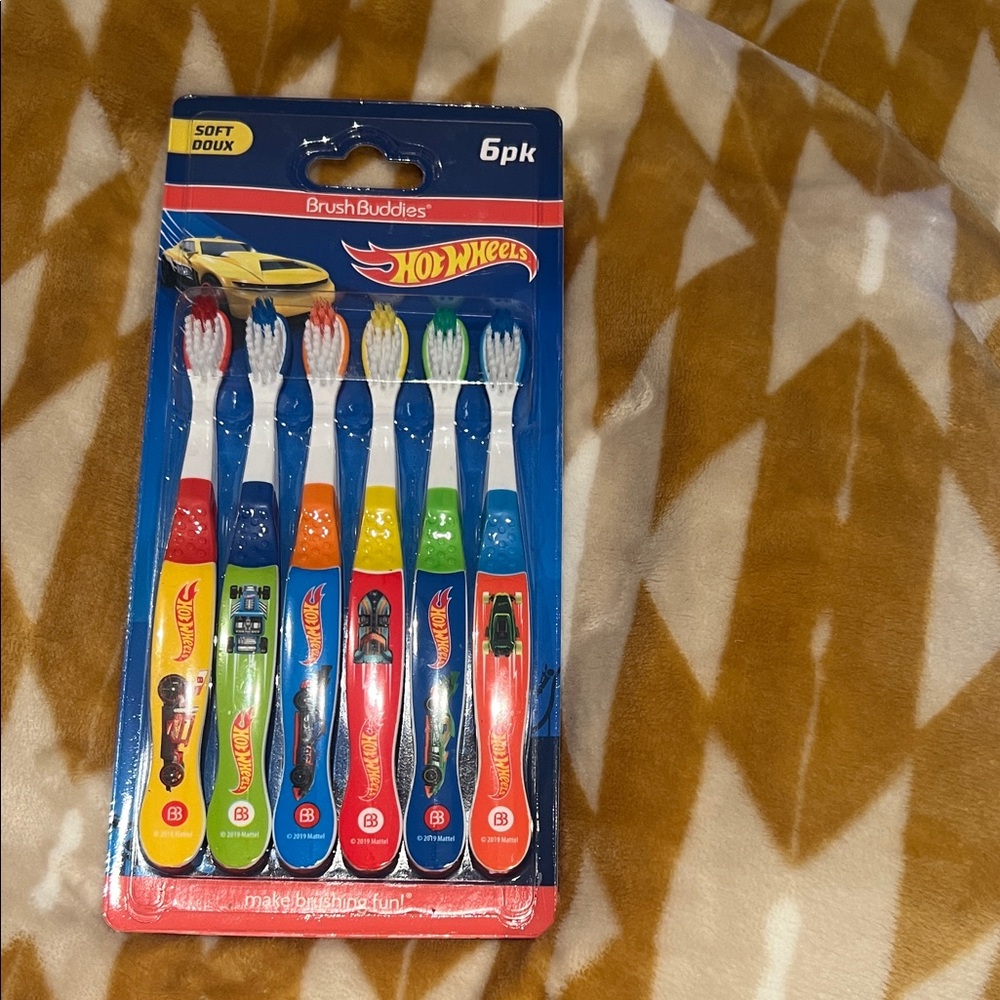 Hot Wheels Kids Toothbrush Set - 6 Pack, Multicolor